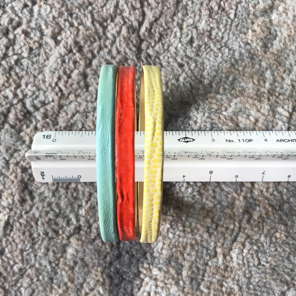 Assorted neon set of 3 bangles